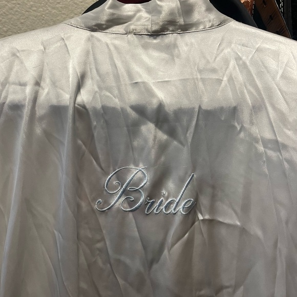 Bride Robe Ivory NWT - Picture 8 of 10